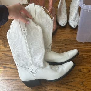 Vintage white cowboy boots real leather size 9